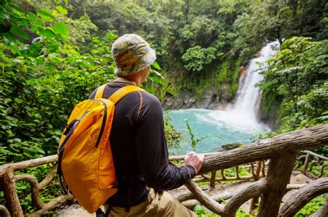 when is the best time to visit costa rica